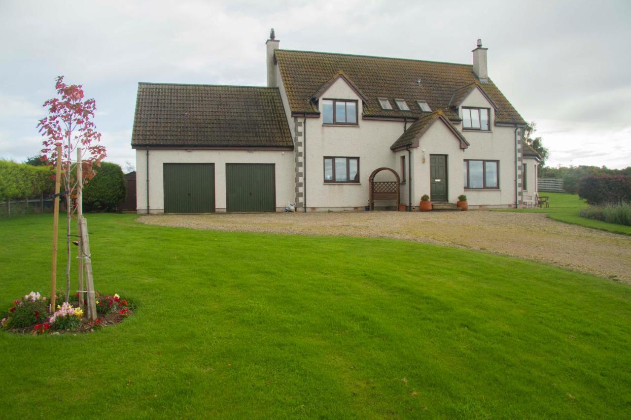 High Fields Bed and Breakfast Cromarty Exteriör bild