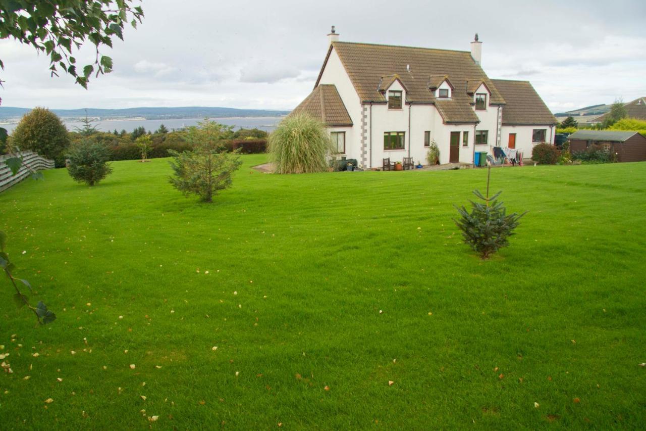 High Fields Bed and Breakfast Cromarty Exteriör bild