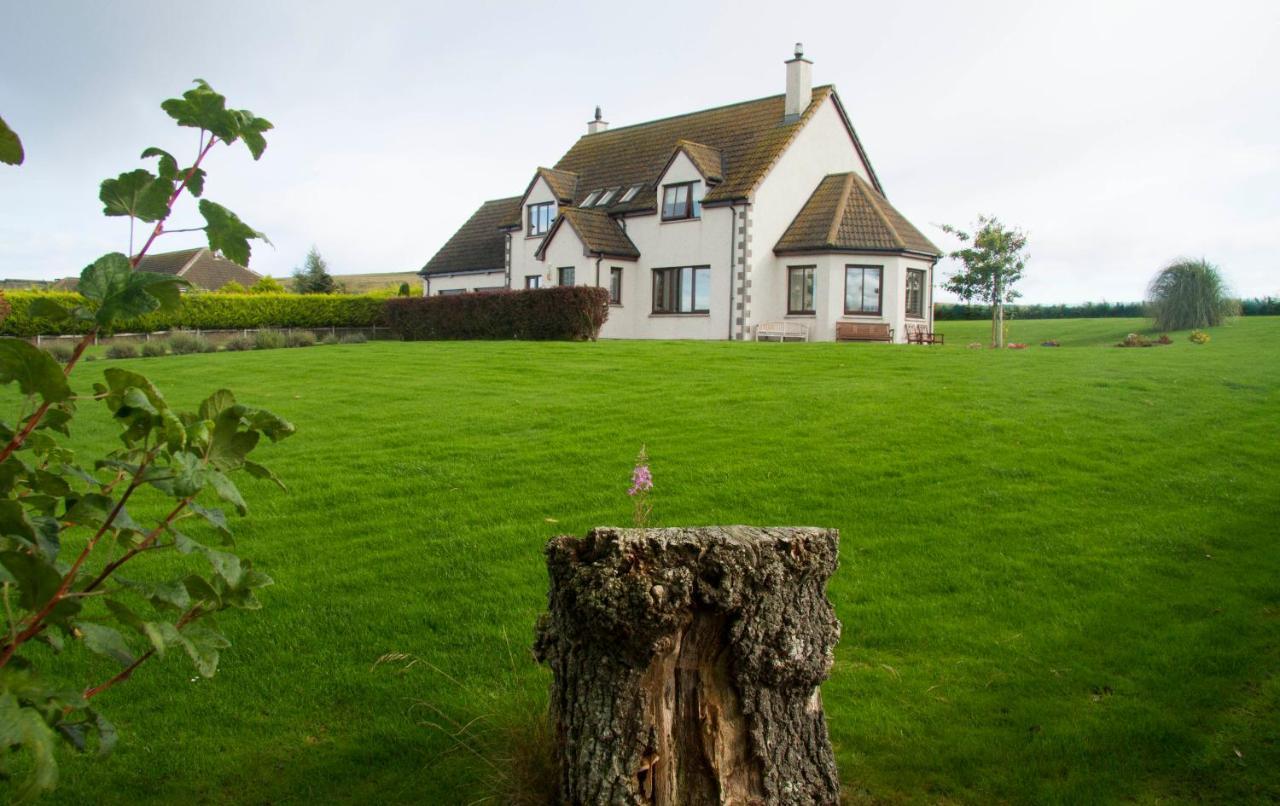 High Fields Bed and Breakfast Cromarty Exteriör bild