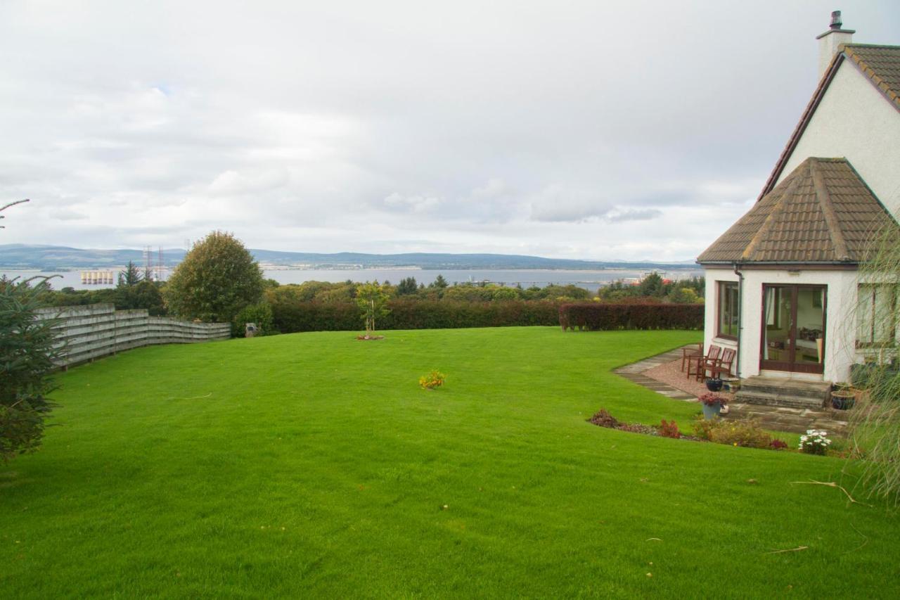 High Fields Bed and Breakfast Cromarty Exteriör bild