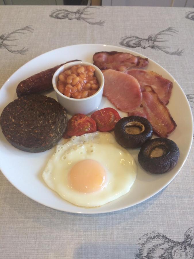 High Fields Bed and Breakfast Cromarty Exteriör bild
